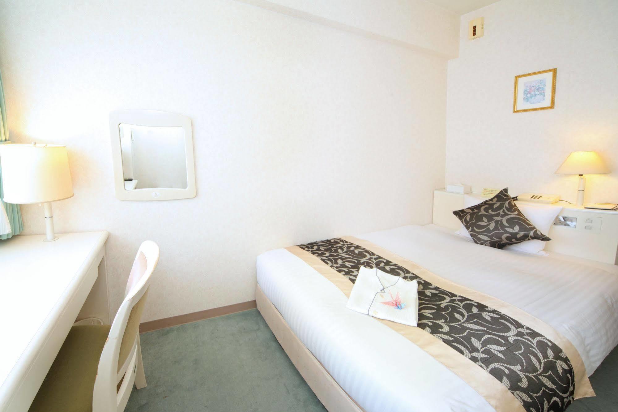 Hotel Chatelet Inn Kioto Exterior foto